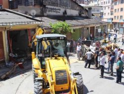 Sivas Belediyesi Yıktığı Dükkânların Yerini Otopark Yapacak