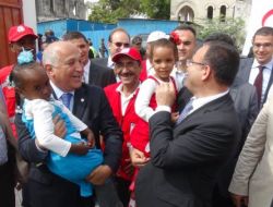 Kızılay’ın Somali’deki Yemek Kazanını Bu Kez Bekir Bozdağ Karıştırdı