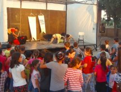 Birecik'in Köylerinde Yörede Yaşayan Canlılar Gezici Tiyatroyla Tanıtılıyor