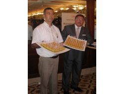 Güllüoğlu Hurma Suyundan Baklava Üretti