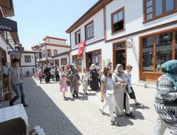 Mamaklı Kadınlar Ankara'yı Gezdi!