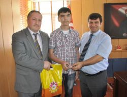 Başarılı Öğrenciler Ödüllendirildi