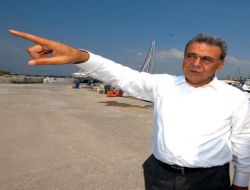 İzmir Büyükşehir Belediye Başkanı Kocaoğlu, Louvre Koleksiyonlarında Bulunan İzmir'e Ait Eserlerin Geri Verilmesini İstedi