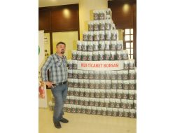 En İyi Çayı Demledi, Bir Ton Kuru Çayı Kaptı