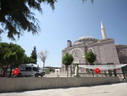 Karşıyaka'da 600 Kişilik Yunus Emre Camisi İbadete Açıldı