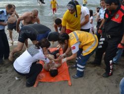 Oğlunun Cansız Bedenini Gazetecinin Fotoğraf Makinesinde Gördü