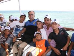 Polis, Risk Taşıyan Çocuklarları Deniz Turuna Çıkardı