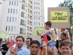 Doğanbey Sakinlerinden Toki Ve Belediyelere Kırmızı Kart