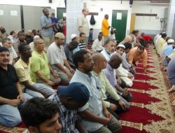 Amerikalı Müslümanlar İlk Teravih Namazlarını Eda Etti