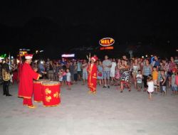 Chp’li Başkandan Turistlere Mehteranlı Ramazan Sürprizi