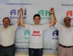Ahi Dershanesi Öğrencisi, Türkiye Altıncısı Oldu