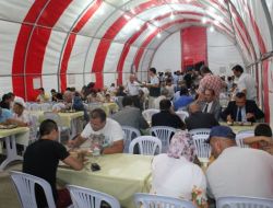 Geleneksel İftar Çadırında İlk İftar Coşkusu