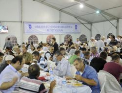 Ramazan’ın İlk Gününde Başkentliler İftar Çadırlarına Koştu