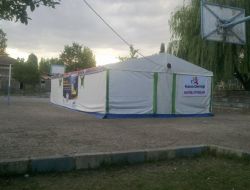 Hınıslılar, İftarlarını Çadırda Açıyor