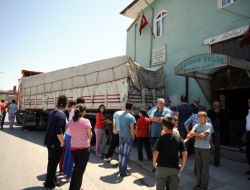 Freni Boşalan Tır, Öğle Namazını Bekleyen Yaşlı Adamın Ayaklarını Ezdi