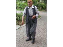 Yaşlı Dilencinin Üzerinden 4 Bin 500 Lira Çıktı