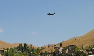 Dağlıca'da helikopter düştü!!