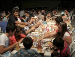 Eyüp Sultan, Sahurda Da Toplanıyor