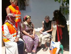 Kimse Yok Mu Derneği’nin İftar Sofrası Farklı Kesimleri Bir Araya Getiriyor