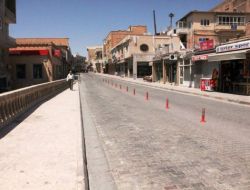 Mardinliler Sıcaktan Evlerine Kapanınca Çarşı Boş Kaldı