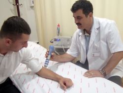 Halıları Çırparken Kollarınızı Sakatlamayın