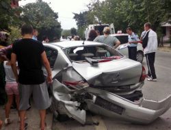 Sapanca'da Trafik Kazası: 1 Yaralı