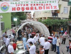 İlkadım'da İftar Çadırı Geleneği Devam Ediyor