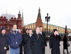 Şahin ve TBMM Heyeti Kızıl Meydan ve Arbat'ı Gezdi!