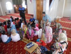 Polisten Kur'an Kursu Öğrencilerine Güvenlik Dersi