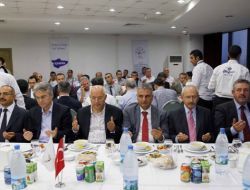 Ostim Sanayici Ve İşadamları Derneği'nin İftarı Siyasileri Buluşturdu