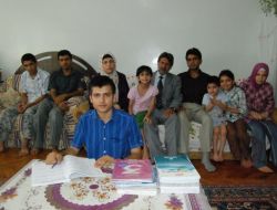 Afganistan Şartları Türkiye’ye Göç Ettirdi, Eğitimde Ailesinin Gururu Oldu