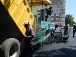 Yakutiye Belediyesi Asfaltlamada Dikkatli Davranıyor