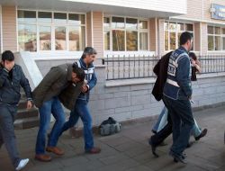 Kırıkkale'de  Sahte Kredi Kartı Şebekesi  Çökertildi!