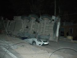 Asfalt Yüklü Tanker İki Otomobili Tost Gibi Ezdi