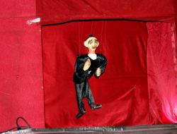 Kukla Gösterileri Çocukların İlgi Odağı Oldu