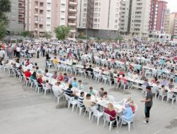 Başkan Arıkan, İftarda Vatandaşlarla Buluştu