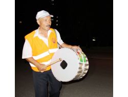 Belediyenin Ramazan Davulcuları Ücretsiz Olarak Hizmet Veriyor
