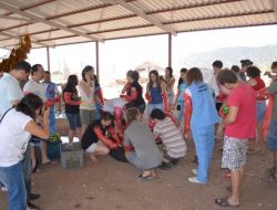 Avrupalı Gençler, 'Kansersiz Köy'de Yaşam Dersi Alıyor