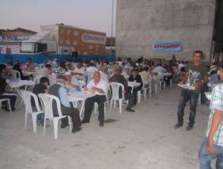 Reyhan-der'in İftarlarını Hayırseverler Finanse Ediyor