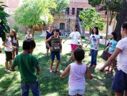 Yaz Tatilini Sanat Okulunda Geçiriyorlar