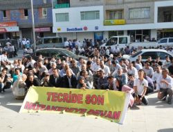 Hakkari’de Yürüyüş Ve Oturma Eylemi