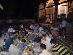 Aktekke Meydanı'nda Ramazan Dolu Dolu Geçiyor