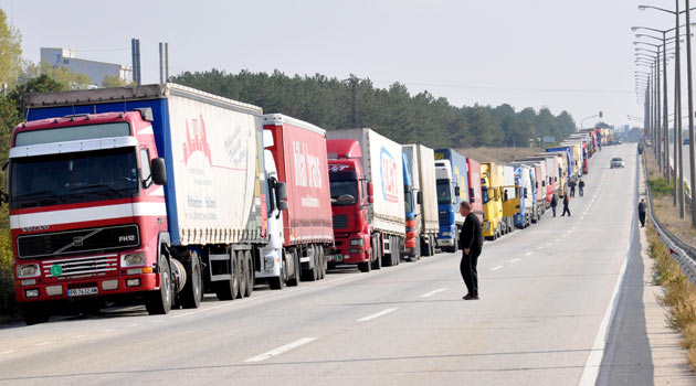 Kapıkule'de 6 km. tır kuyruğu