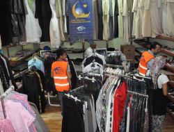 Kimse Yok Mu Derneği Ramazanda Balıkesir'deki Bin Aileye El Uzatıyor