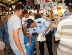 Balıkesir Belediye Başkanı Ok, Pazar Esnafına İftariyelik Dağıttı