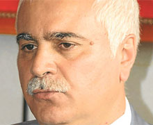 Kurultay kazanı kaynıyor..