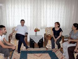 Chp'li Vekiller Şehit Ve Gazi Ailelerini Ziyaret Etti