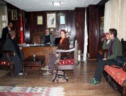 İsmet Sezgin'in Kızından Midyat Belediyesi'ne Ziyaret