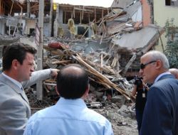 Kayseri Valisi Bilici, Develi’deki Kazada Vefat Edenlerin Ailesini Ziyaret Etti