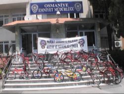 Para Karşılığı Çocuklara Bisiklet Çaldırmış